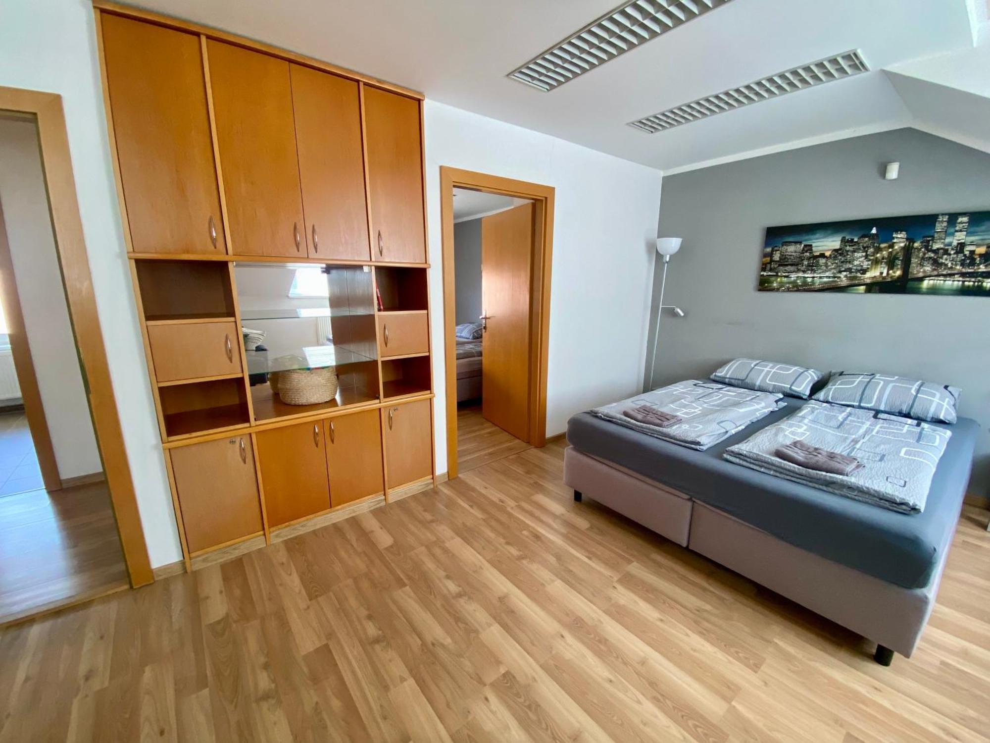3-Bedroom Apartment In Rajhrad, With Kitchen, 2 Bathrooms, Parking Exterior photo